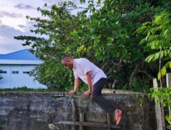 Panjat Pagar, Wabup Konsel Sambut Keluhan Warga.