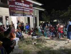 Pilkada Konawe: Tingkatkan Partisipasi, masyarakat dan PPK Anggaberi Beserta PPS Anggaberi, Nobar Debat Publik Bersama