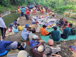 Komsos Danramil Garum Bersama Poktan Rukun Lestari Dalam Rangka Syukuran Tanam Padi