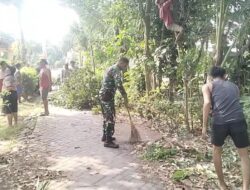 Babinsa Koramil 0808/06 Srengat Dorong Peran Aktif Warga dalam Menjaga Kebersihan Desa