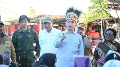 Menko Polkam Dampingi Wapres Tinjau Sekolah Sentra Pendidikan dan MBG di Mimika dan Yahukimo